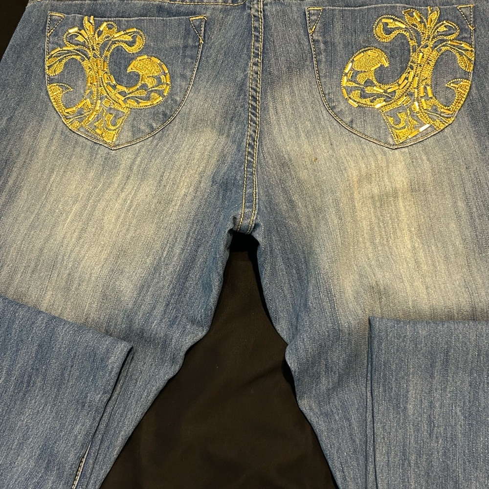 Women’s Dereon Jeans never worn Size 13/14
